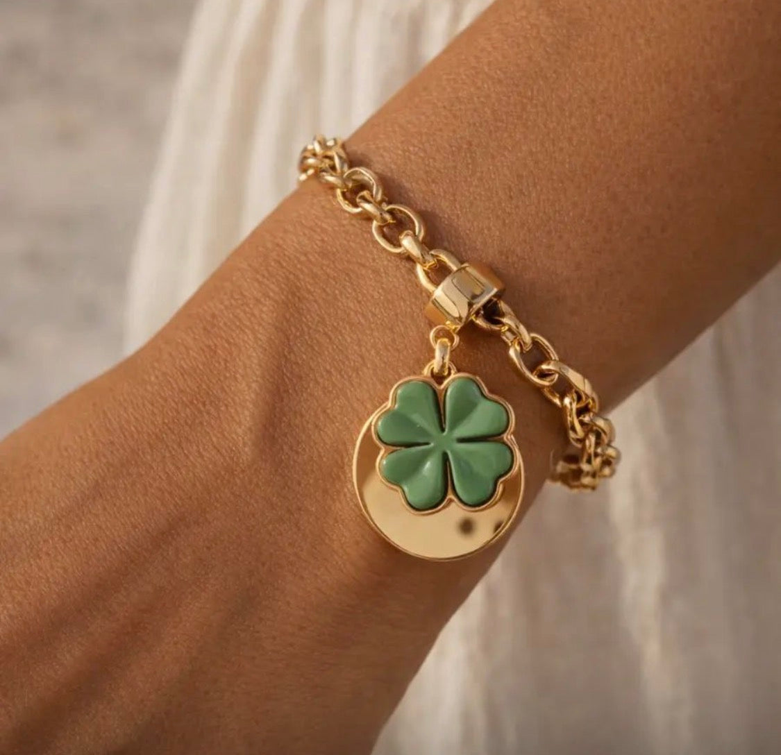 Pulsera con Trébol
