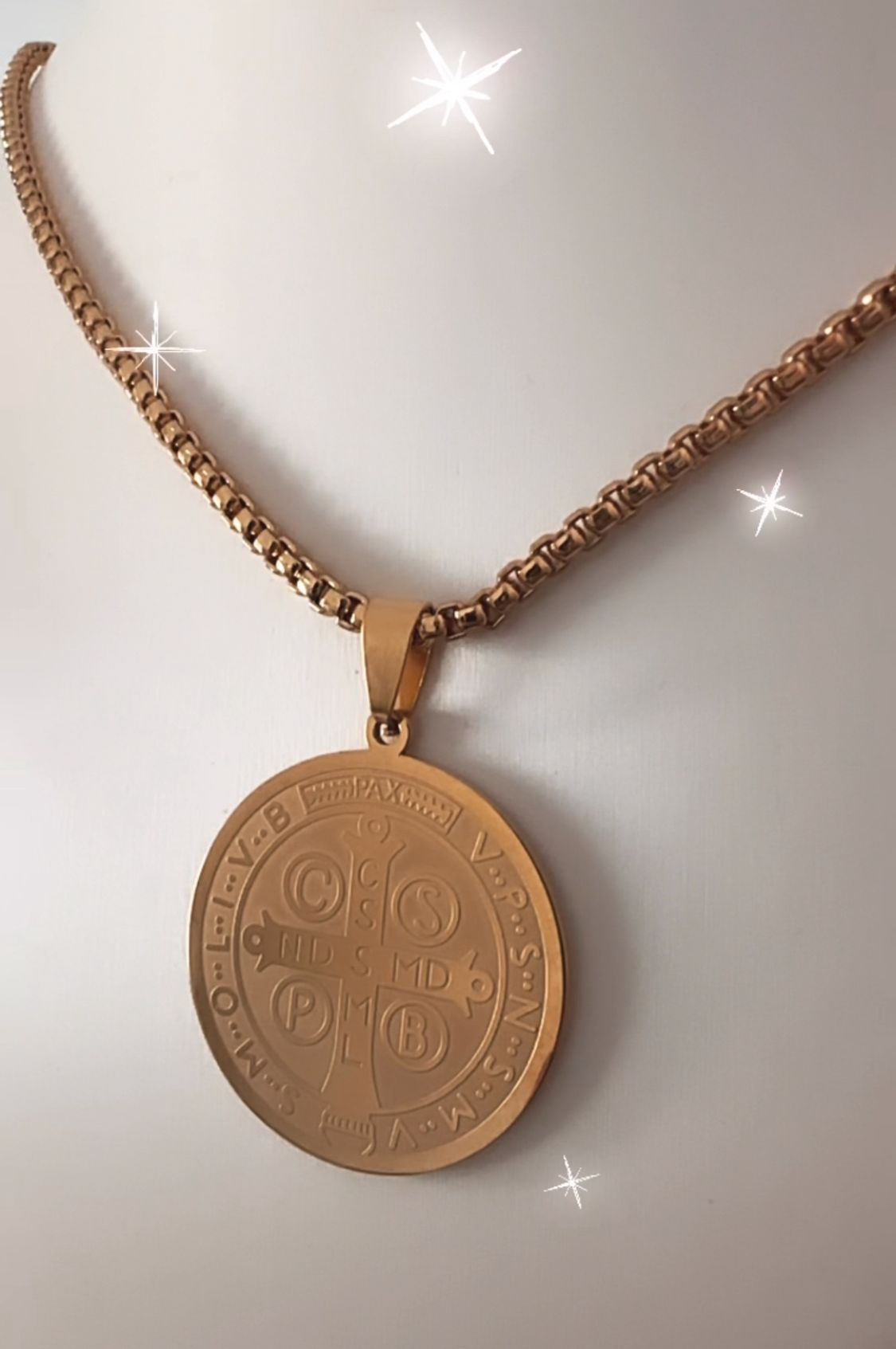 Cadena de Acero con Medalla de San Benito