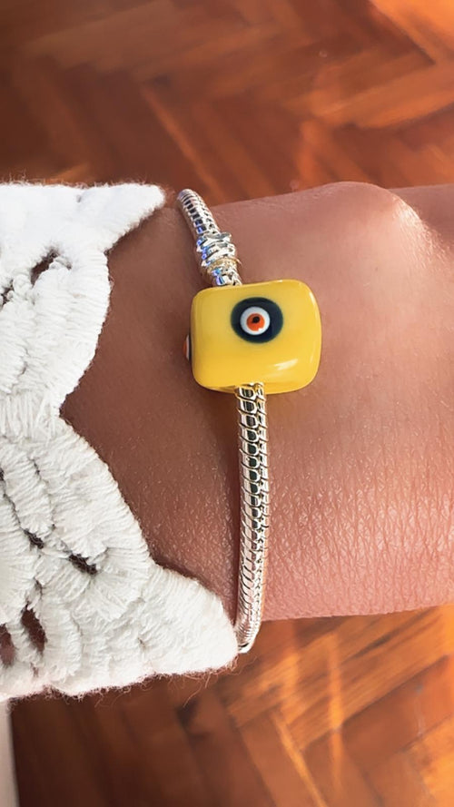 Pulsera de Acero Blanco y  Dije cuadrado de Resina con Ojo turco