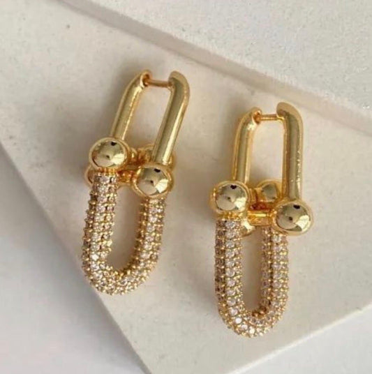 Caravanas bañadas en Oro 18 y circonias