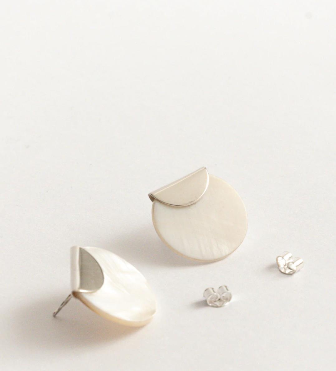 Caravanas de Plata y Nácar