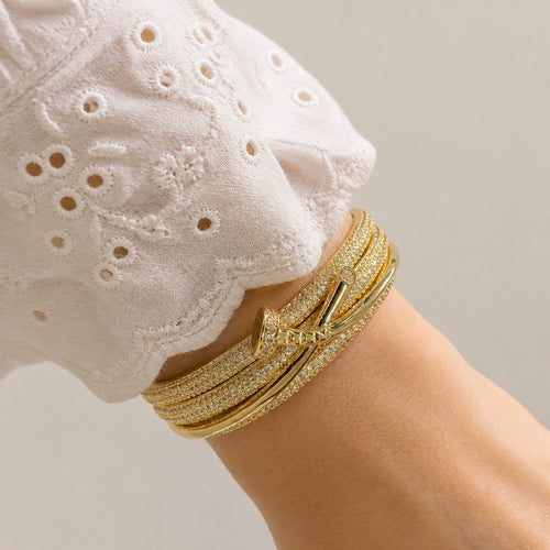 Brazalete ancho con circonias