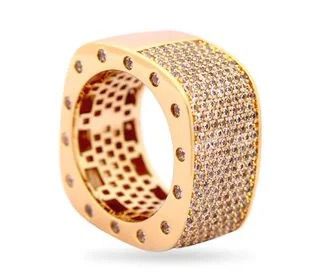 Anillo Cuadrado de Plata Italiana bañado en oro 18 con Circonias