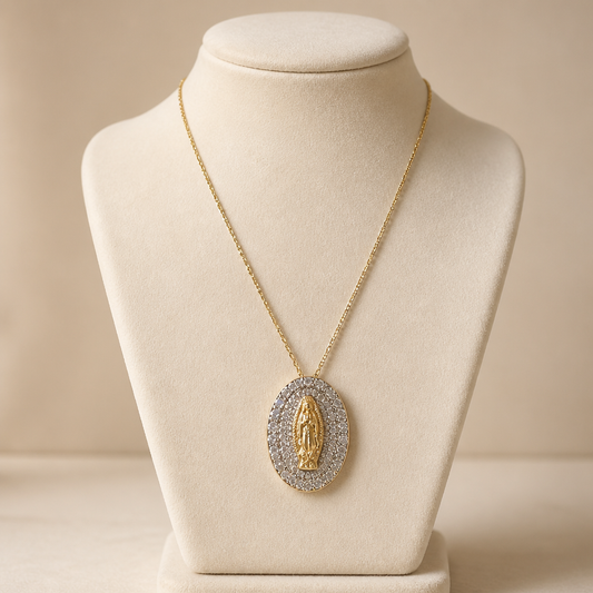 Cadena  bañada en oro 18 con Virgen de Lourdes