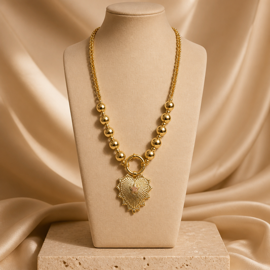 Collar con cierre marinero y corazón