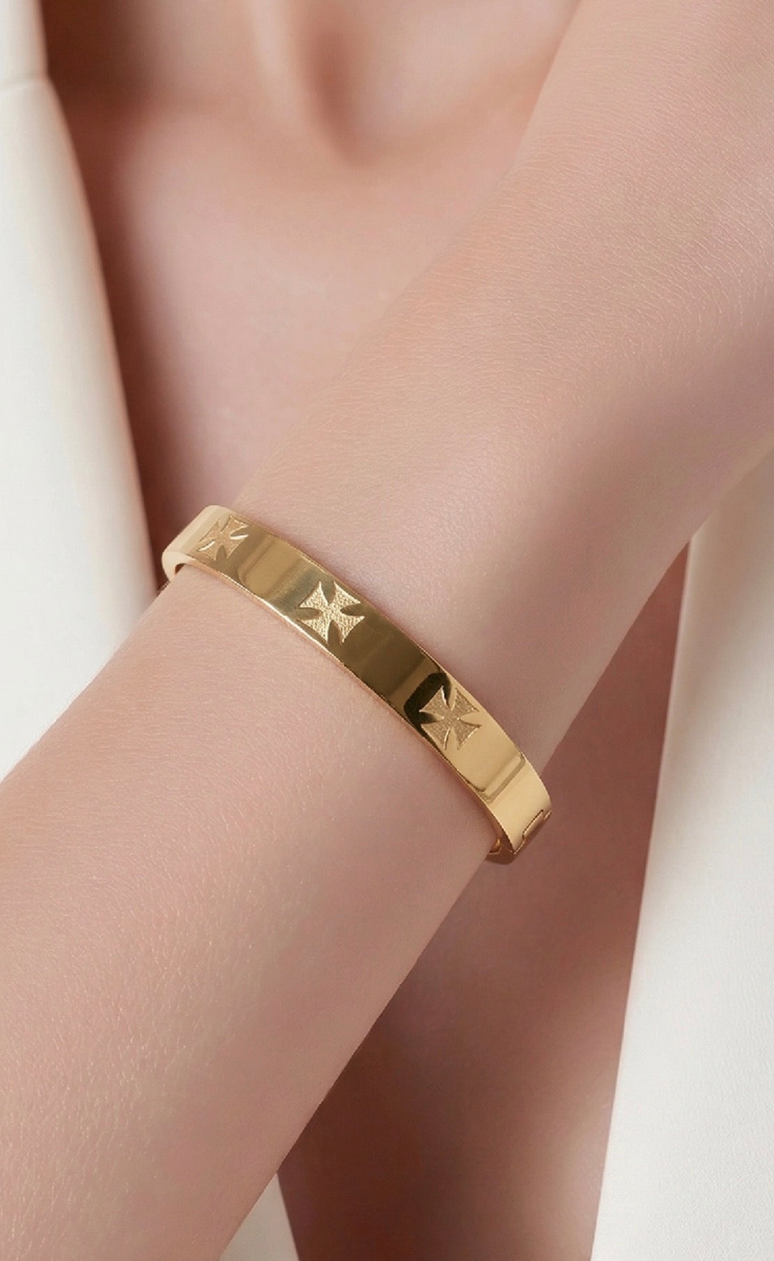 Brazalete de Acero