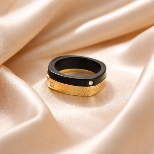 Anillo cuadrado con Circonia Nro. 7