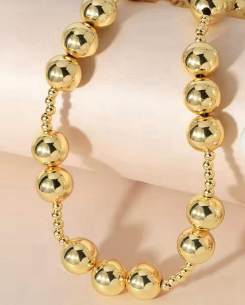 Collar de perlas bañadas en Oro 18