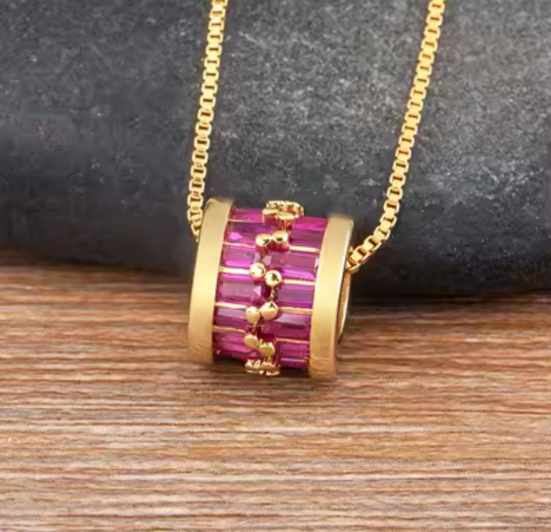 Cadena de acero bañada en oro 18 con circonias