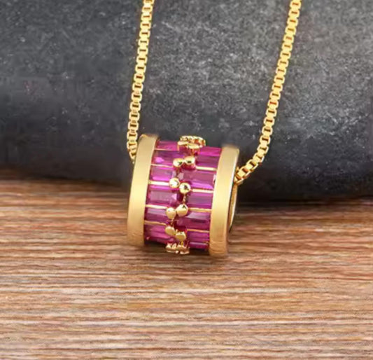 Cadena de acero bañada en oro 18 con circonias