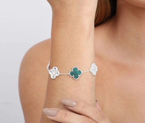 Pulsera con trébol de Cristales y Malaquita