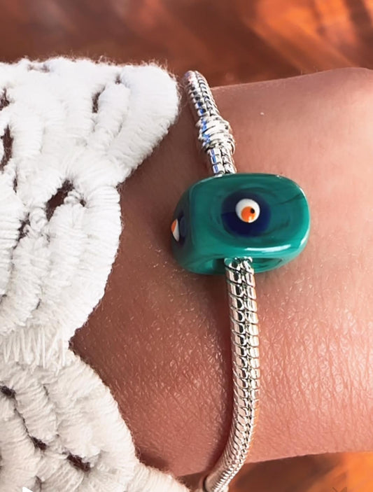 Pulsera de Acero Blanco y dije de Resina con Ojo turco