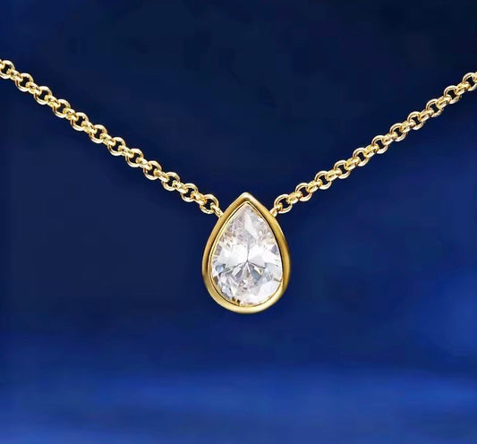 Cadena de Acero bañada en Oro 18 con dije de Circonia