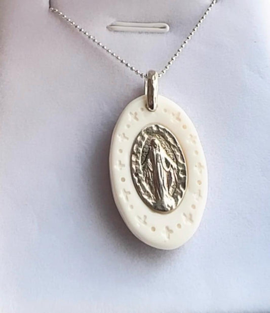 Cadena de Plata con Medalla de Virgen Milagrosa